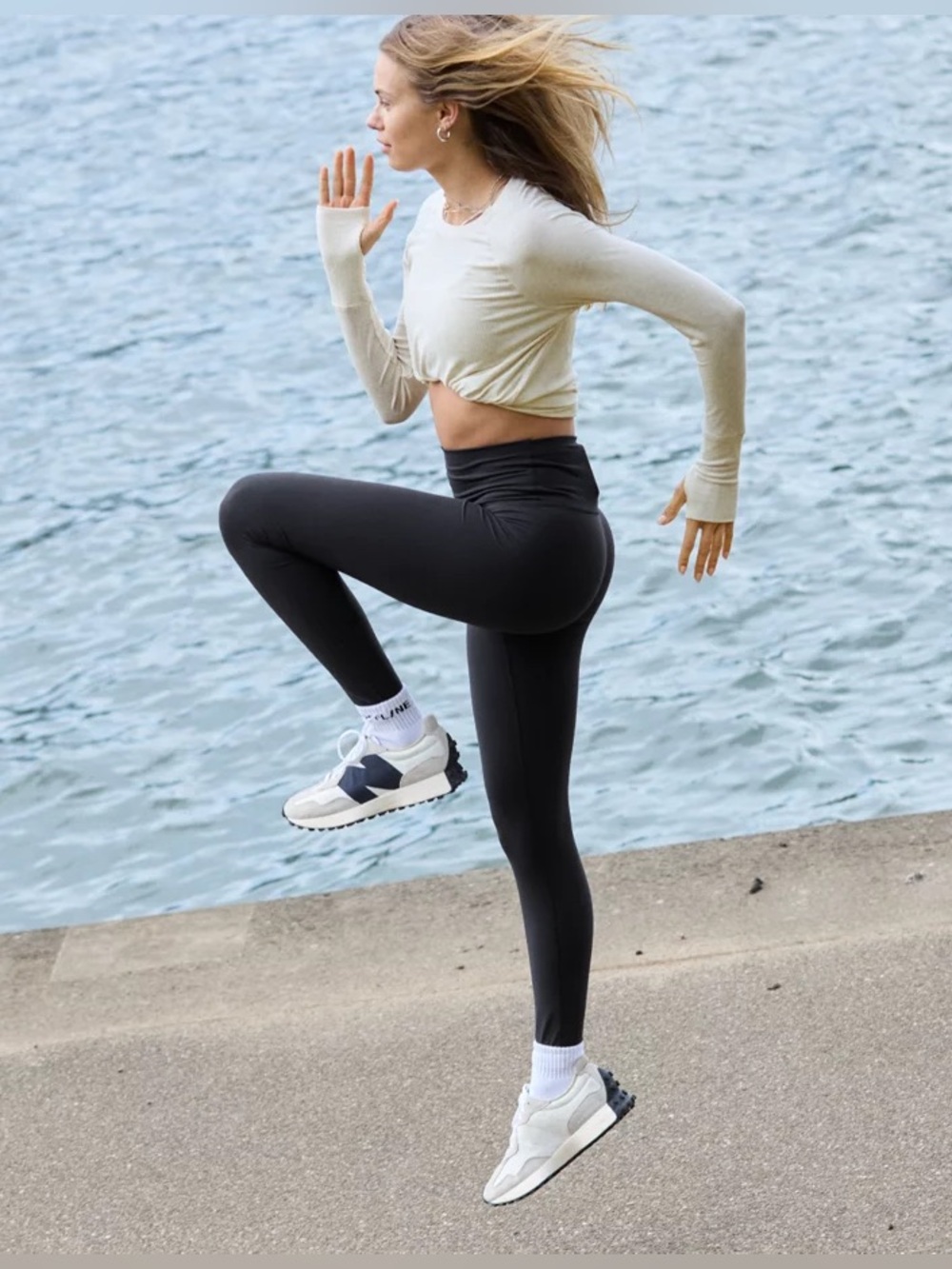 OFFLINE by Aerie THE HUGGER LEGGING HI-RISE SHORT INSEAM